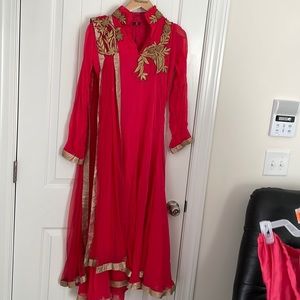 Peach and gold top and pants